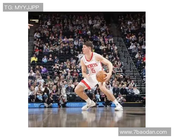 伊森渴望扮演更关键角色乌度卡强调健康与战术理解的重要性